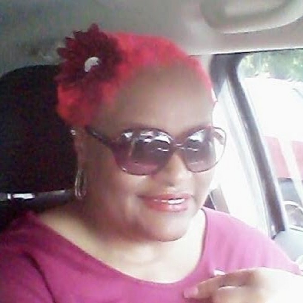 Meet your Posher, Ebonie